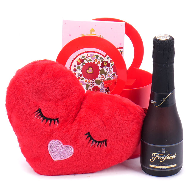 03000084_kunststoff-geschenktasche-mit-pluschherz