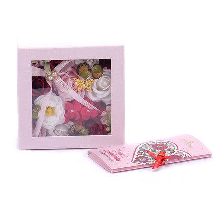 03000421_rosa-box-mit-schaumblumen-und-schokolade