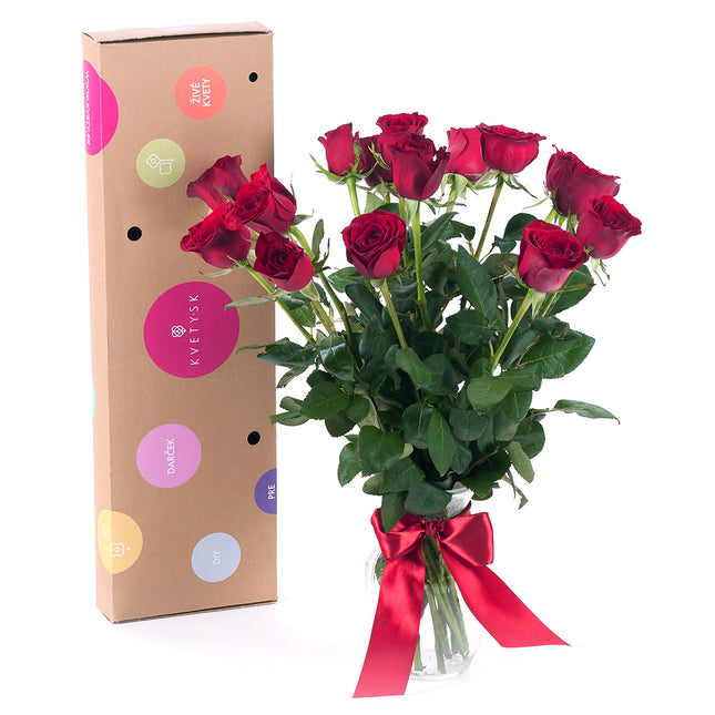 03000488_diy-rote-schnittrosen-fur-die-vase