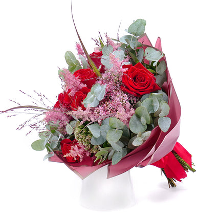 03000657_sweet-rote-rosen-und-astilben