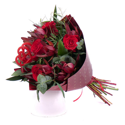 03000658_sweet-rote-rosen-und-leucadendron