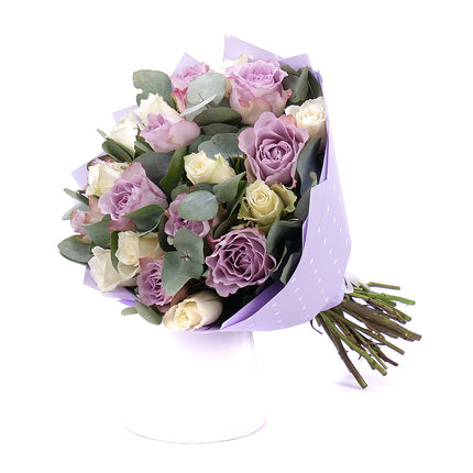 03000662_sweet-violette-und-weisse-rosen