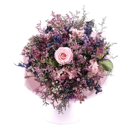 03000931_irigo-trockenstrauss-mit-stabilisierten-rosen-monalisa-pink-champagne-freixenet-und-schokolade