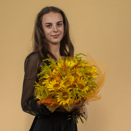 03001117_strauss-letana-21-mit-sonnenblumen