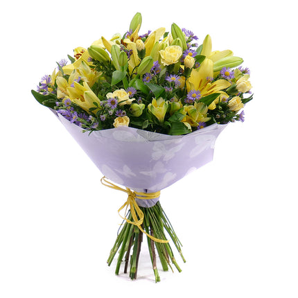 03001182_sweet-strauss-mit-gelben-lilien