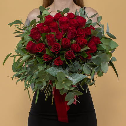 03001376_perla-rote-rosen-und-eukalyptus-mix