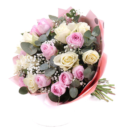 03001501_sweet-weisse-und-rosa-rosen-mit-eukalyptus