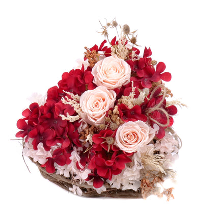 03001851_in-eterno-weidenherz-mit-praparierten-rosen-hortensie-und-strandflieder