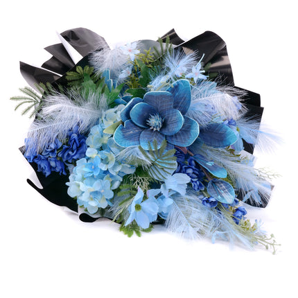 03001888_irigo-trauerstrauss-mit-blauer-magnolie-hortensie-und-rittersporn