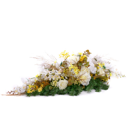03001906_irigo-tropfenformiger-trauerkranz-mit-gelben-und-weissen-blumen