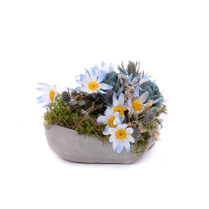 03001966_irigo-trauerarrangement-im-keramikherz-mit-blauen-blumen