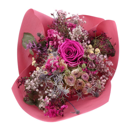 03001998_irigo-trockenstrauss-mit-praparierter-rose-monalisa-hot-pink-und-cyclamenfarbenen-dekorationen