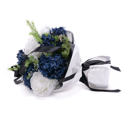 03002020_irigo-trauerstrauss-mit-blauer-hortensie-und-rosen