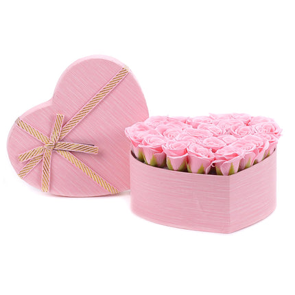03002042_irigo-rosa-herzbox-m-mit-25-parfume-duftrosen