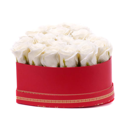 03002046_irigo-rote-herzbox-m-mit-19-parfume-duftrosen