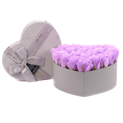 03002049_irigo-graue-herzbox-m-mit-20-parfume-duftrosen