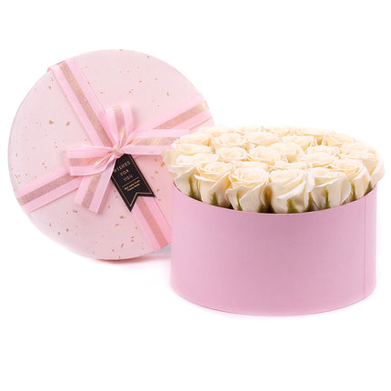 03002053_irigo-runde-rosa-box-l-mit-25-parfume-duftrosen
