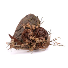 03002061_irigo-kleines-holzherz-mit-braunen-blumen-und-dekorationen