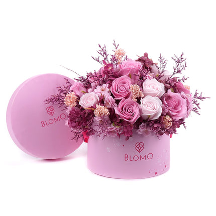 03002063_irigo-rosa-blomo-box-m-mit-15-parfume-duftrosen-hortensie-strandflieder-und-ozothamnus