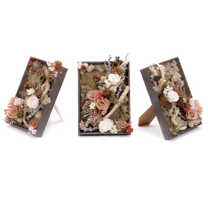03002090_trio-praparierter-moosbilder-mit-in-eterno-rosen-und-dekorationen