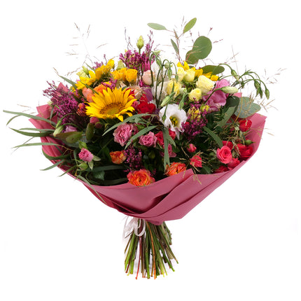 03002103_susse-sonnenblumen-buschelrosen-und-lisianthus