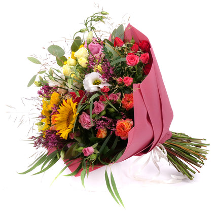 03002103_susse-sonnenblumen-buschelrosen-und-lisianthus