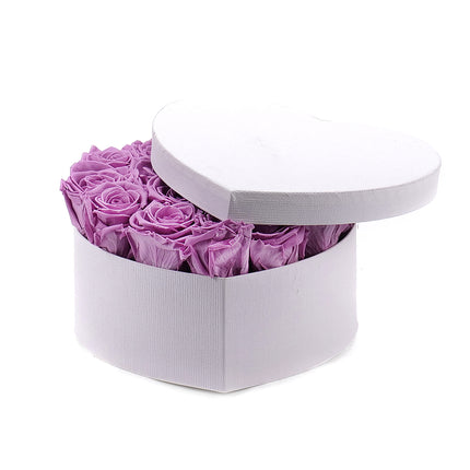 03100470_in-eterno-weisses-herz-l-mit-17-violetten-rosen