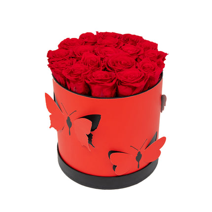03100579_in-eterno-rote-runde-box-mit-schmetterlingen-m-und-18-roten-rosen