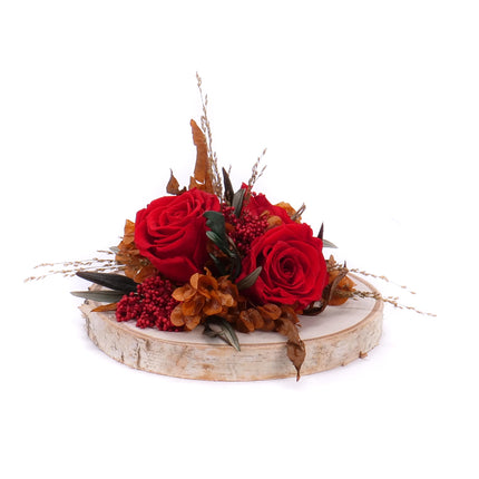 03100732_in-eterno-rote-rosen-auf-holz