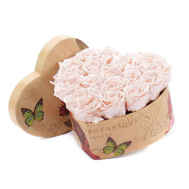 03100865_in-eterno-vintage-herz-l-mit-18-rosen-almond-cream