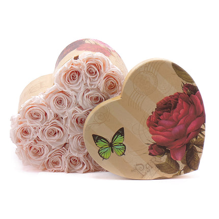 03100865_in-eterno-vintage-herz-l-mit-18-rosen-almond-cream