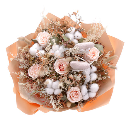 03101521_irigo-trockenstrauss-mit-praparierten-rosen-monalisa-almond-cream