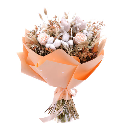 03101521_irigo-trockenstrauss-mit-praparierten-rosen-monalisa-almond-cream
