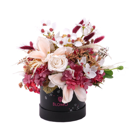 03101531_irigo-schwarze-blomo-box-s-mit-praparierten-weissen-rosen-sowie-bordeauxroten-cremefarbenen-und-gelben-blumen