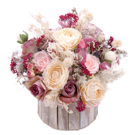 03101556_irigo-holzbox-mit-cremefarbenen-und-rosafarbenen-blumen-sowie-praparierten-rosen
