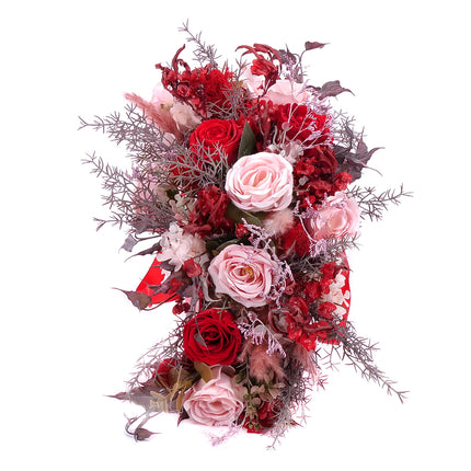 80000158_irigo-rote-box-mit-praparierten-roten-rosen-hortensie-und-strandflieder