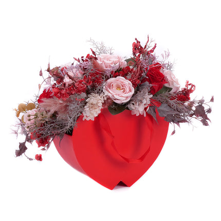 80000158_irigo-rote-box-mit-praparierten-roten-rosen-hortensie-und-strandflieder