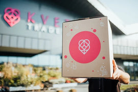 Lieferung an dem von Ihnen gewählten Tag und personalisierbare Widmung